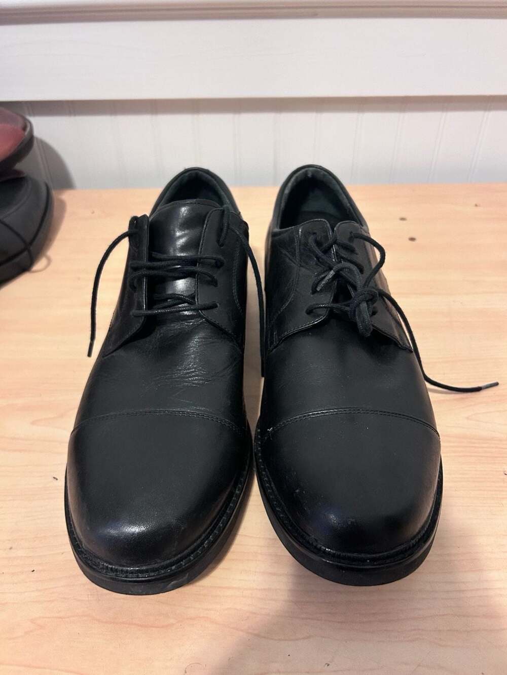 Aetrex Men's Black Leather Cap Toe Oxford Dress Shoes